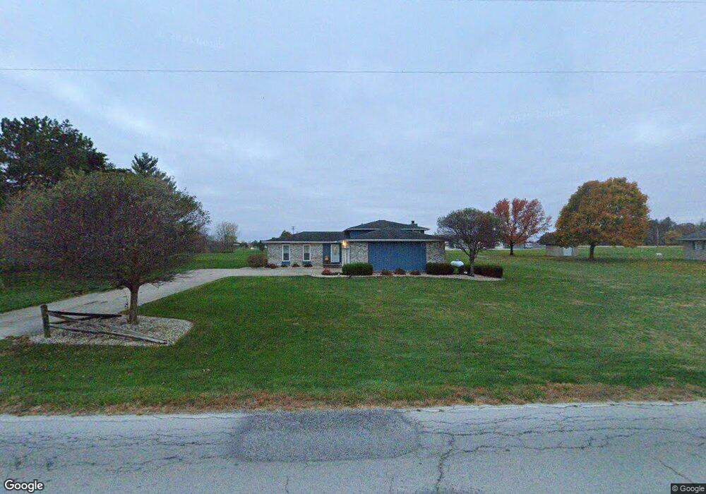 807 N Water St, Wapakoneta, OH 45895 - photo 1