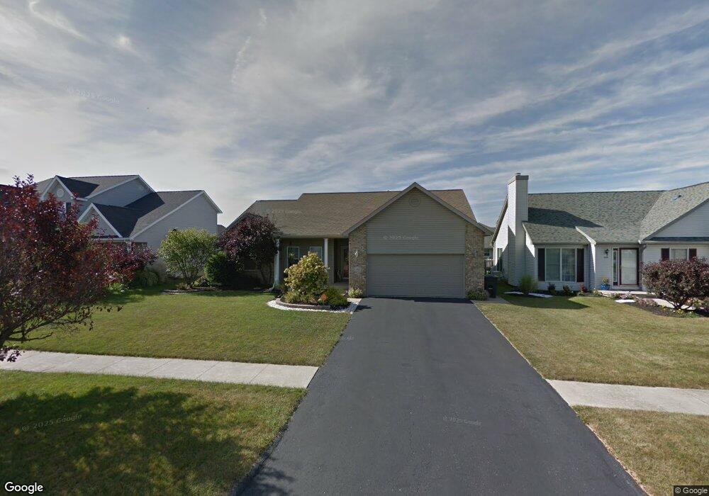 1532 Misty Oaks Dr, Findlay, OH 45840 - photo 1