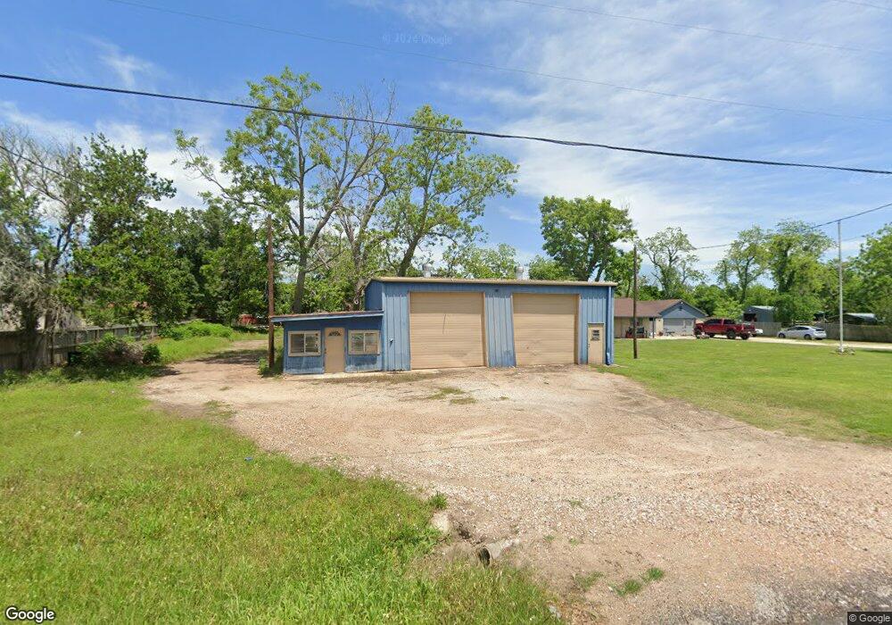 103 Burnett St, Brazoria, TX 77422 - photo 1