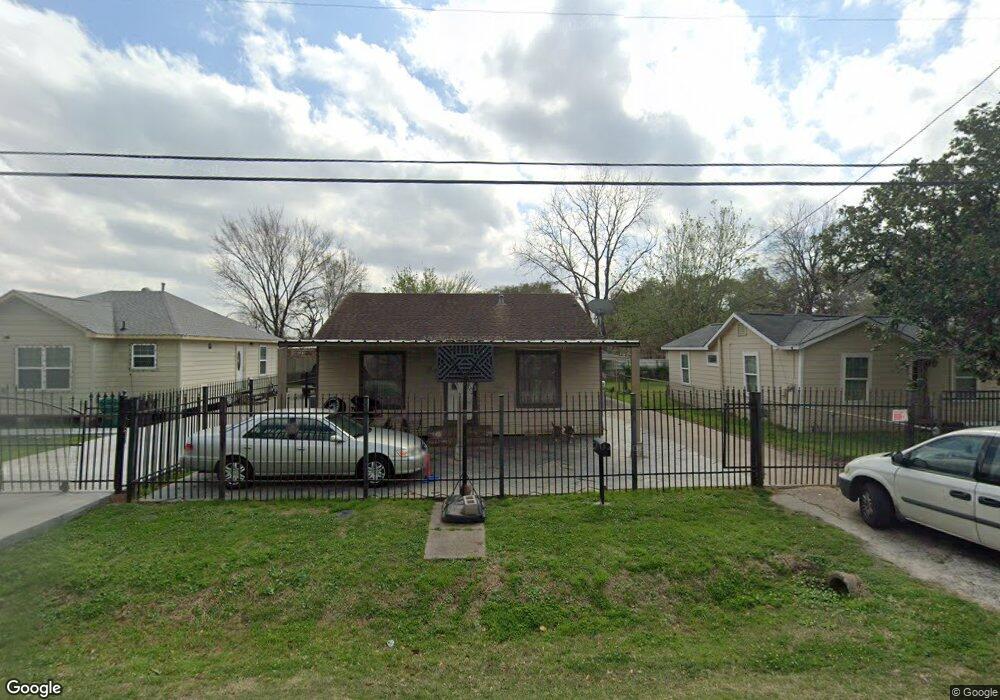 222 Fichter St, Houston, TX 77022 - photo 1