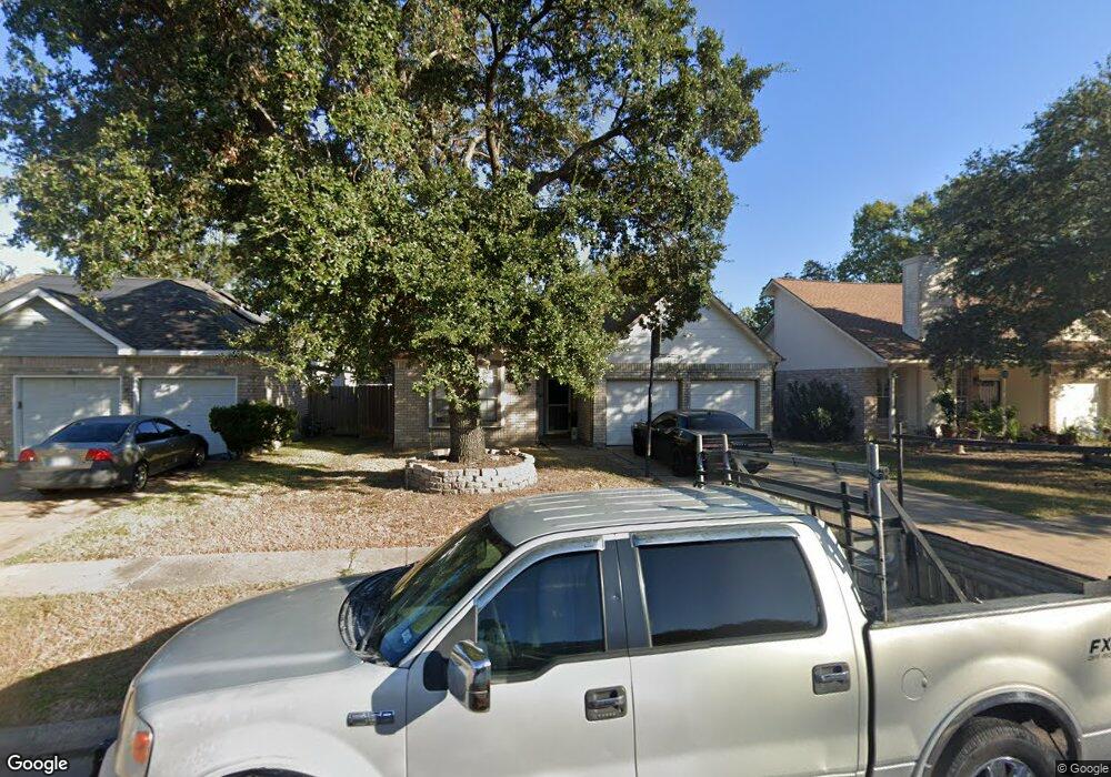 8018 Log Hollow Dr, Houston, TX 77040 - photo 1