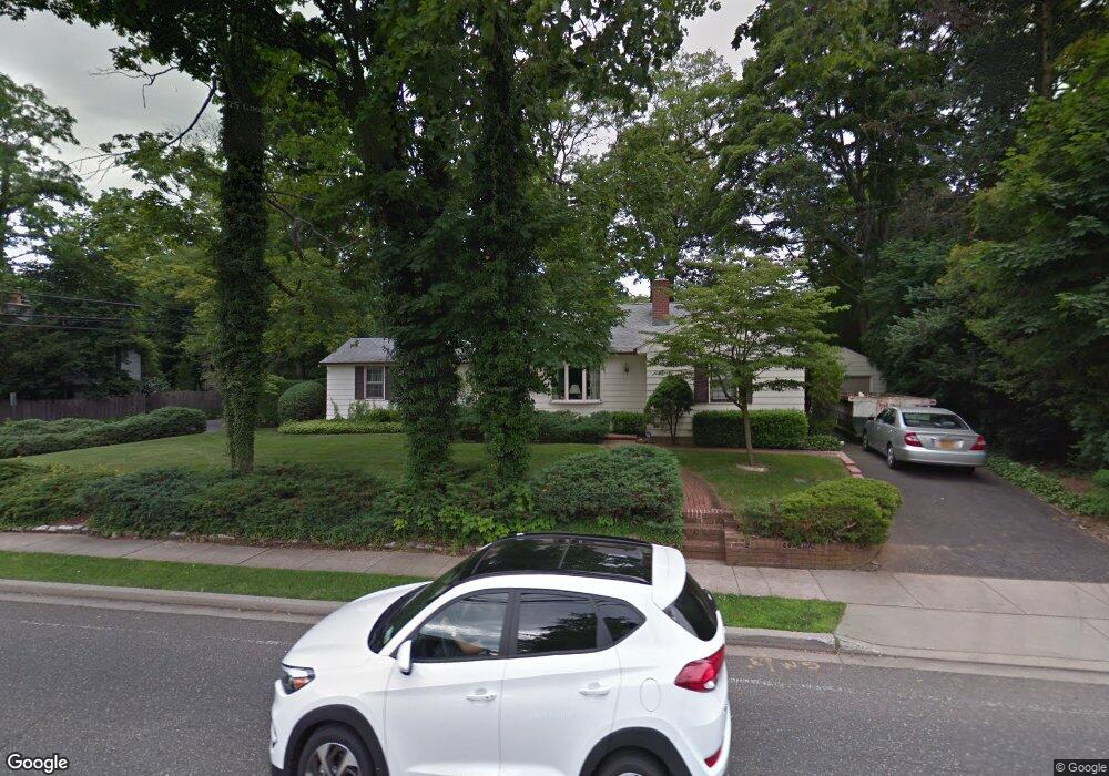 78 Split Rock Rd, Syosset, NY 11791 - photo 1