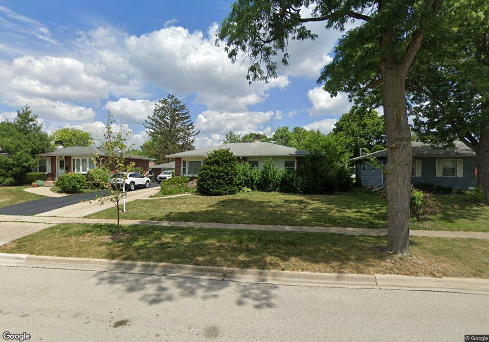 2402 Cedar St, Rolling Meadows, IL 60008 - photo 1