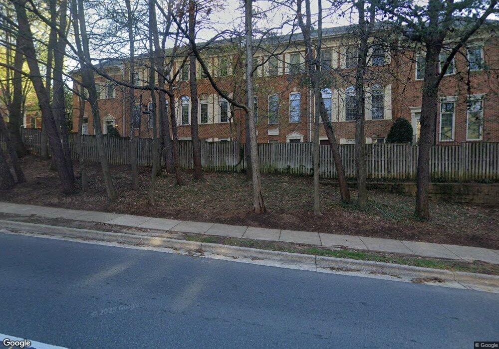 4672 W Braddock Rd, Alexandria, VA 22311 - photo 1