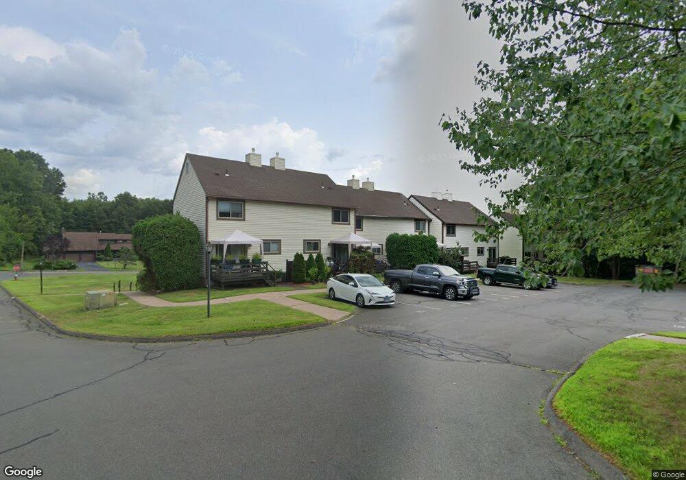 54 Blackhaw Dr, Cromwell, CT 06416 - photo 1