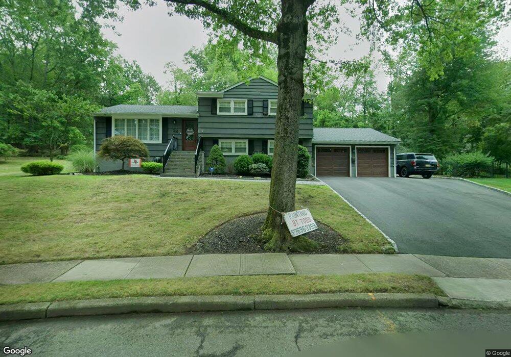 32 Monhegan Ave, Wayne, NJ 07470 - photo 1