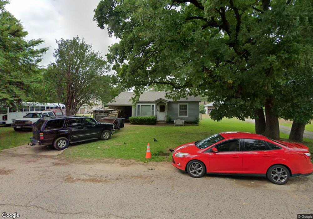 921 W Hanna St, Denison, TX 75020 - photo 1