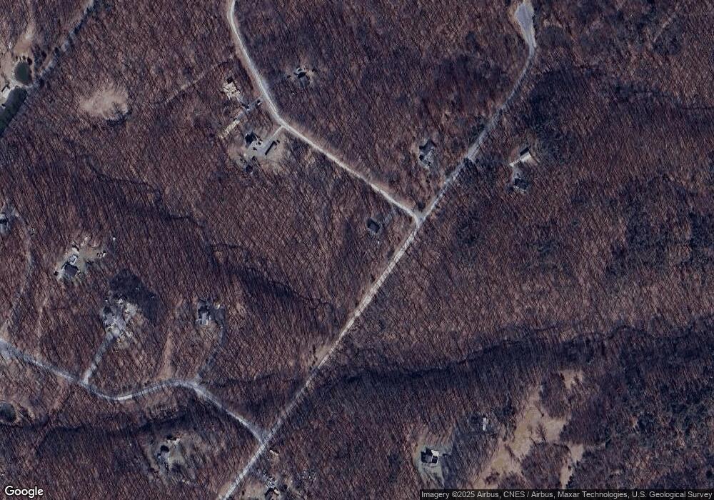 17 Glastonbury Dr, Hedgesville, WV 25427 - photo 1