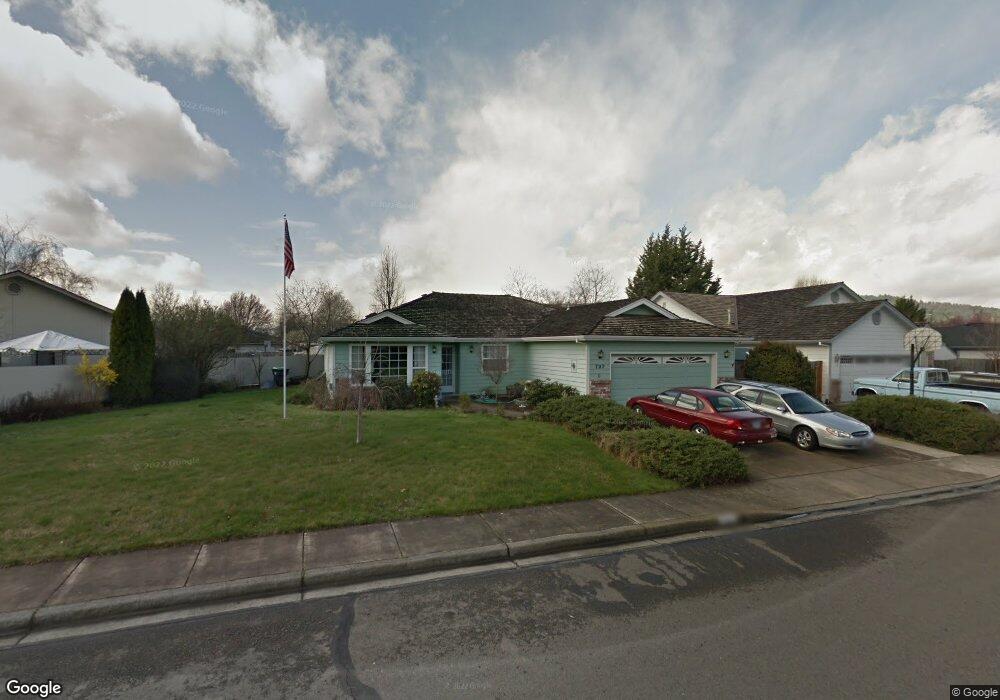 707 Vincent Ave, Central Point, OR 97502 - photo 1