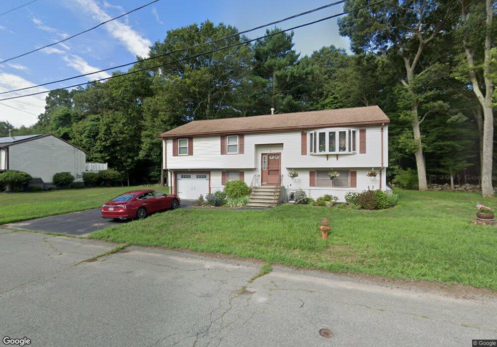 31 Lheureux Cir, Randolph, MA 02368 - photo 1