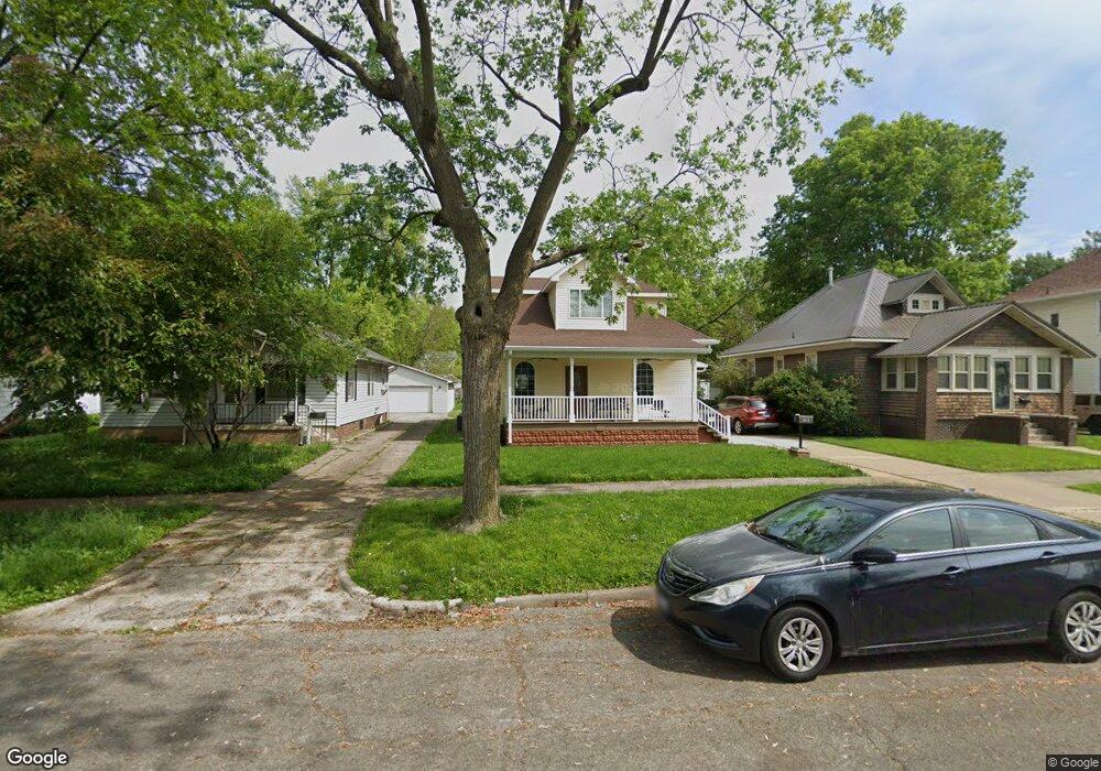 2912 Prairie Ave, Mattoon, IL 61938 - photo 1