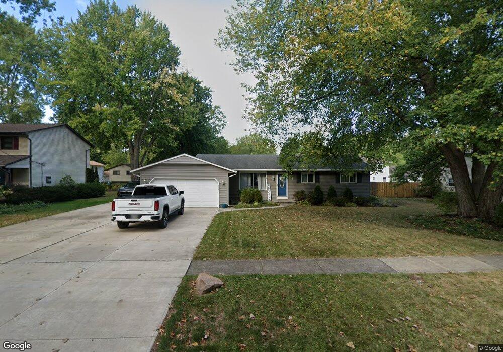 530 Maple Ave, Sheffield Lake, OH 44054 - photo 1