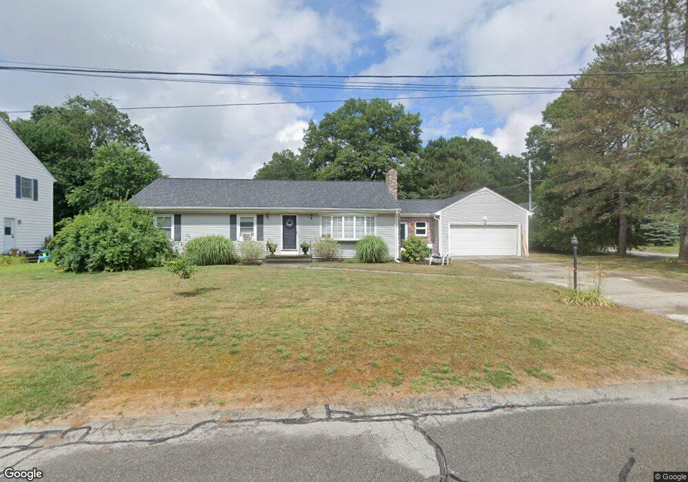 33 Nicholas Dr, Cumberland, RI 02864 - photo 1