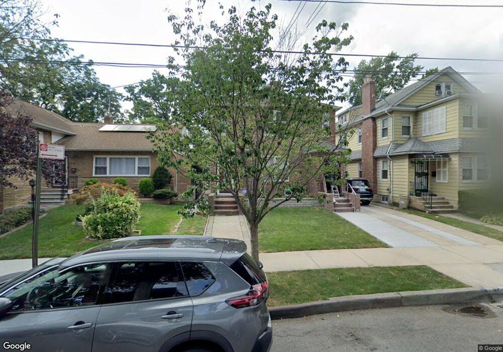 33-38 164th St unit Building, Flushing, NY 11358 - photo 1