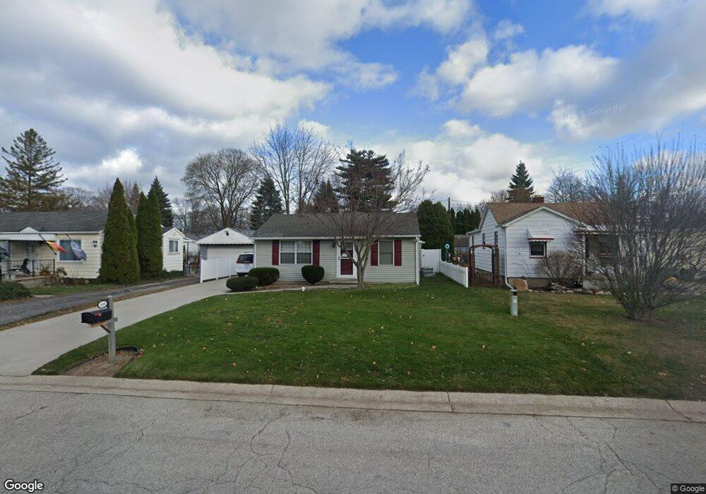 2428 18th Ave, Port Huron, MI 48060 - photo 1