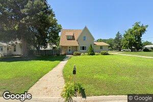 639 N 8th Ave, Broken Bow, NE 68822