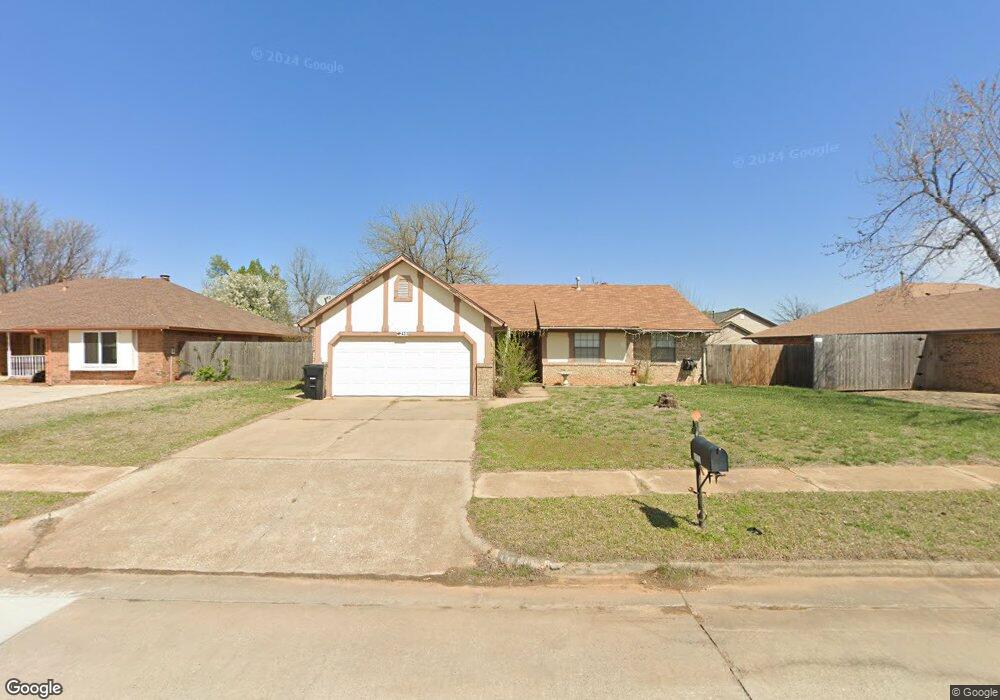 401 Ember Glow, Moore, OK 73160 - photo 1