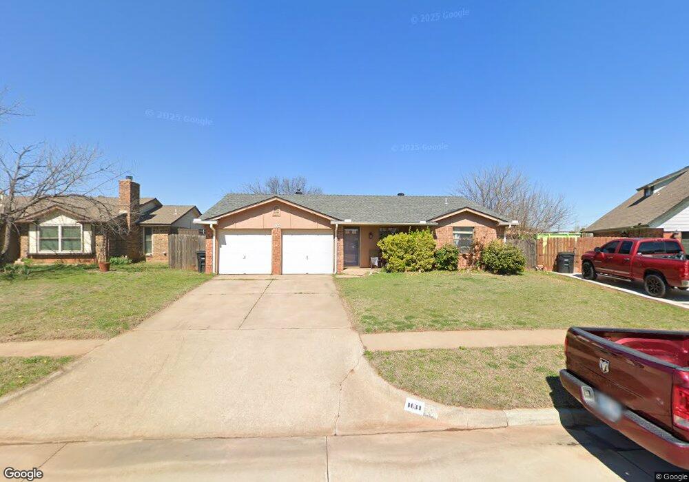 1031 NE 10th St, Moore, OK 73160 - photo 1