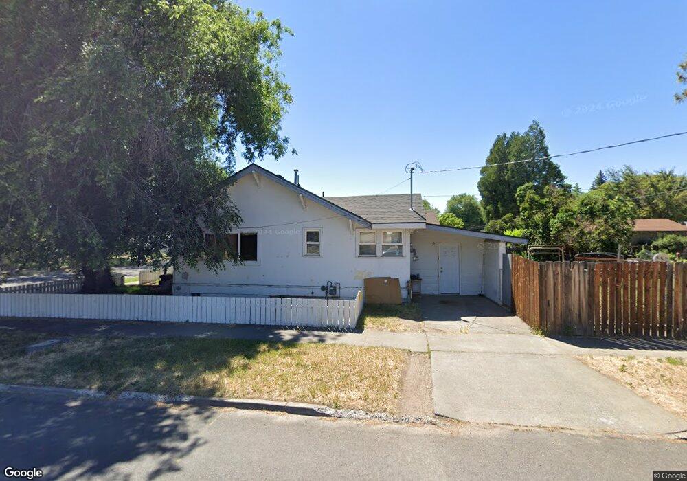 2263 Applegate Ave, Klamath Falls, OR 97601 - photo 1