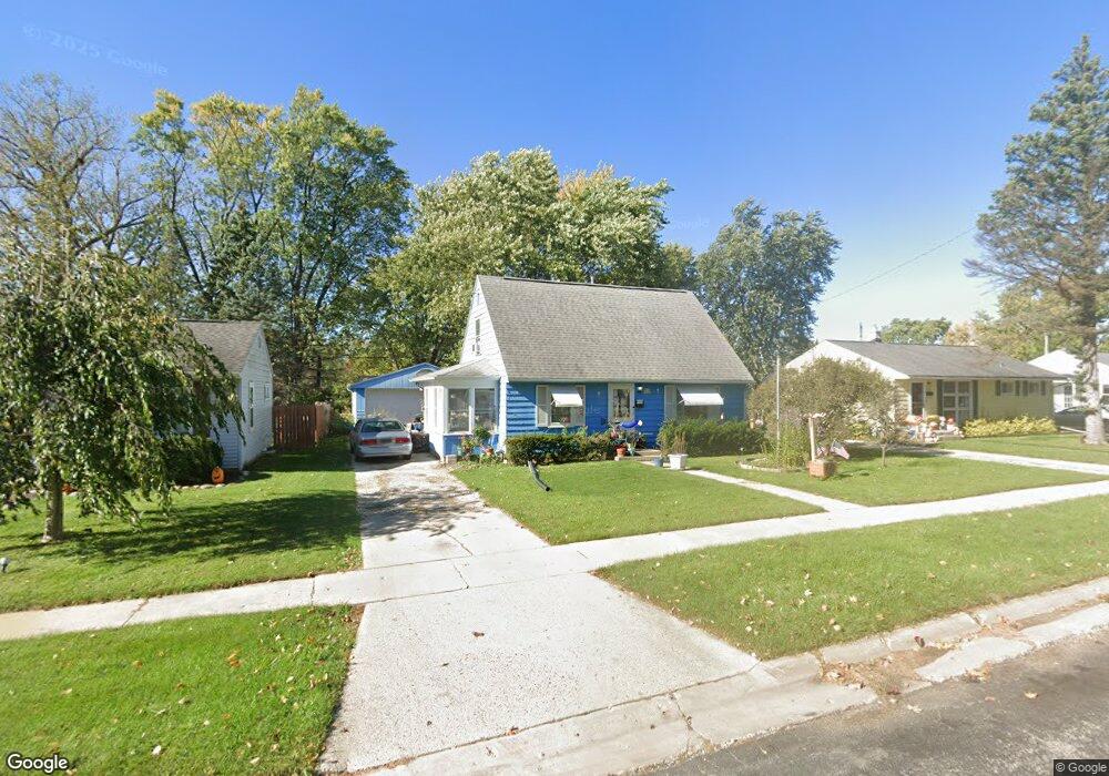 W166N8445 Dardis Ave, Menomonee Falls, WI 53051 - photo 1