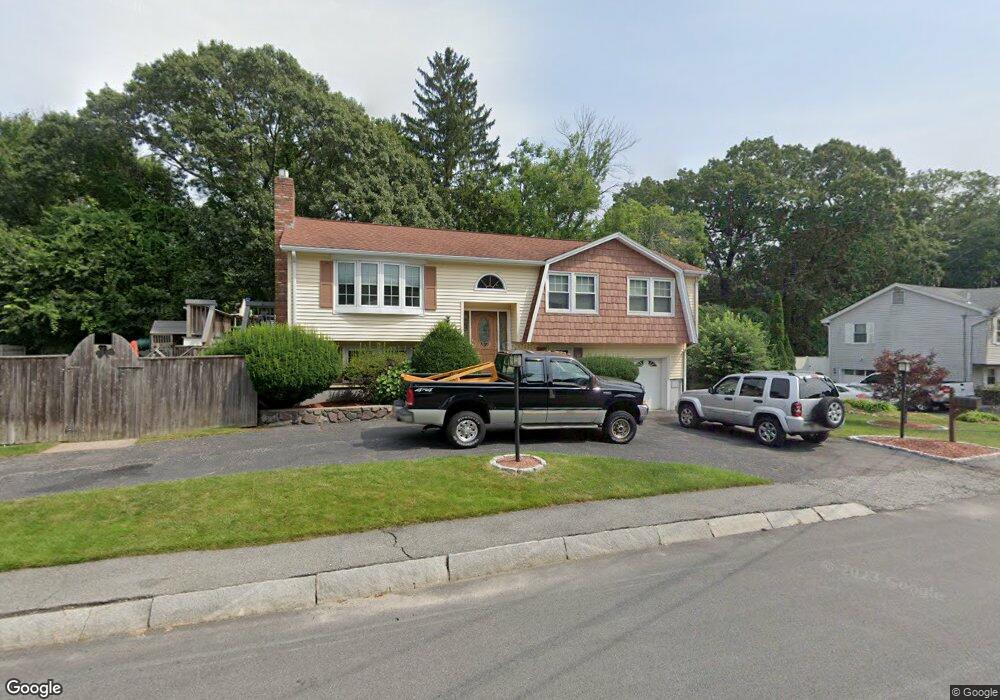 2 Pigeon Rd, Woburn, MA 01801 - photo 1