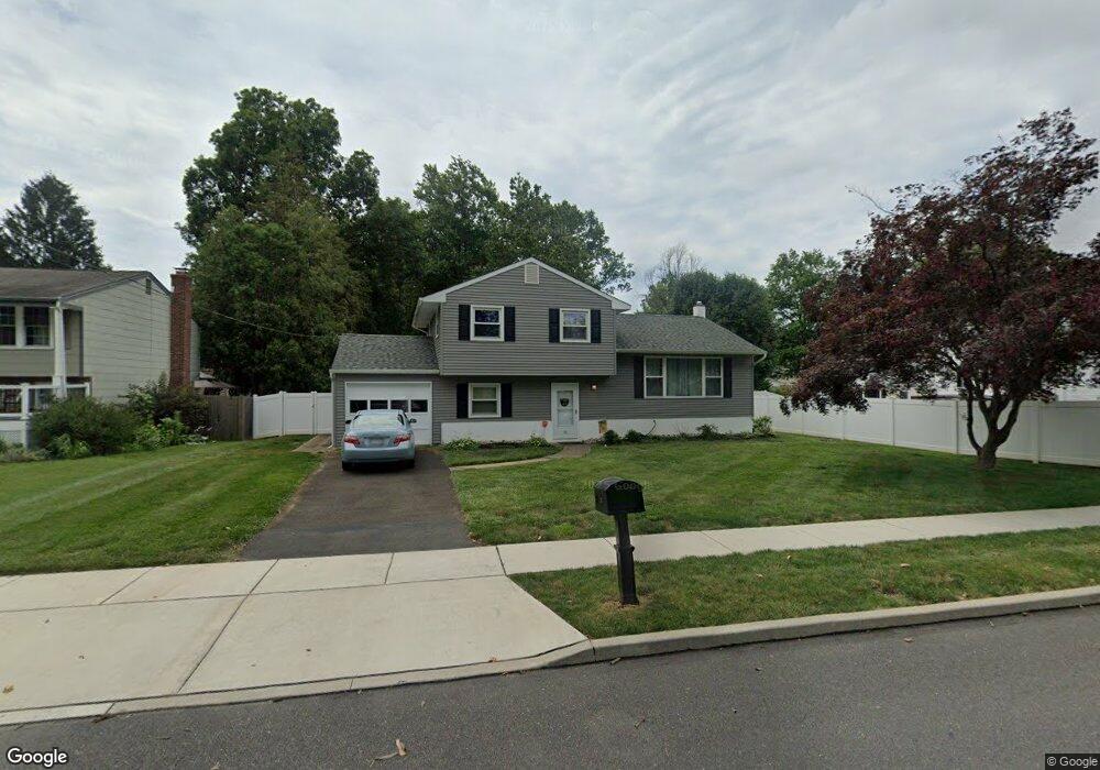 13 Lions Dr, Morrisville, PA 19067 - photo 1