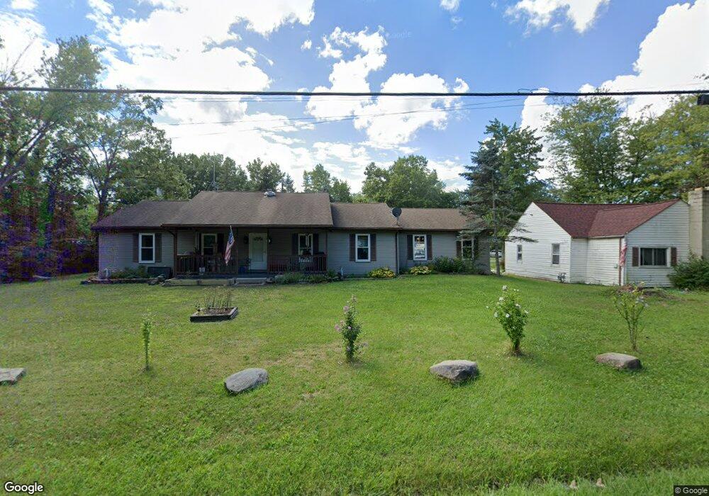 4421 Laurel Rd, Lorain, OH 44055 - photo 1
