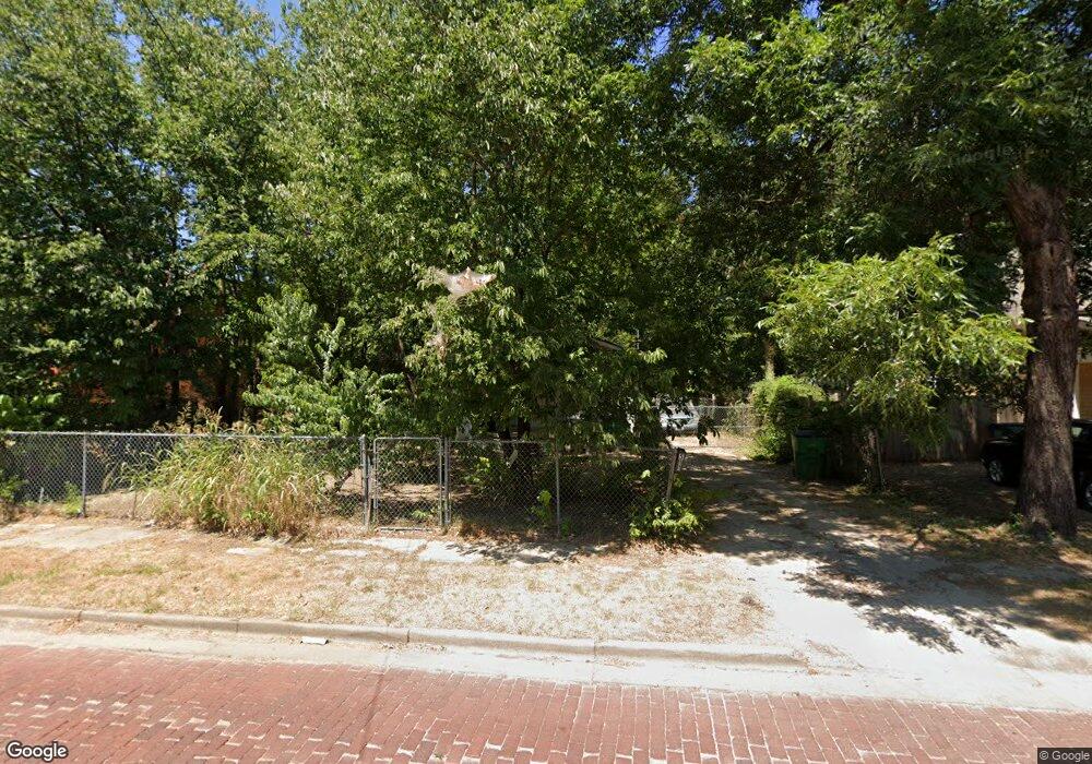 511 N Commerce St, Gainesville, TX 76240 - photo 1