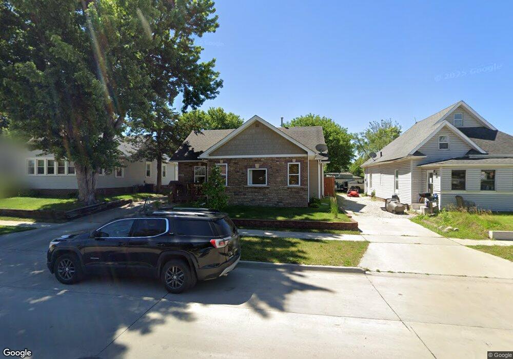 2407 E Walnut St, Des Moines, IA 50317 - photo 1