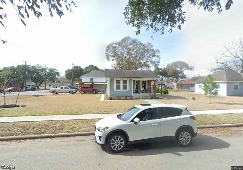 1216 Macarthur St, Rosenberg, TX 77471 - photo 1