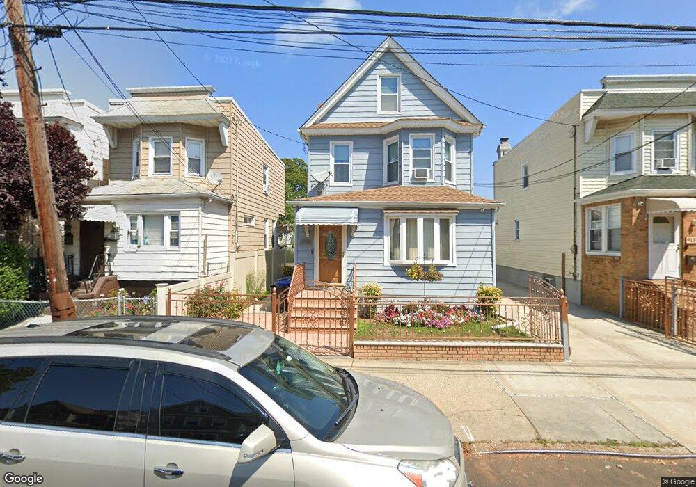 9125 109th St, Richmond Hill, NY 11418 - photo 1