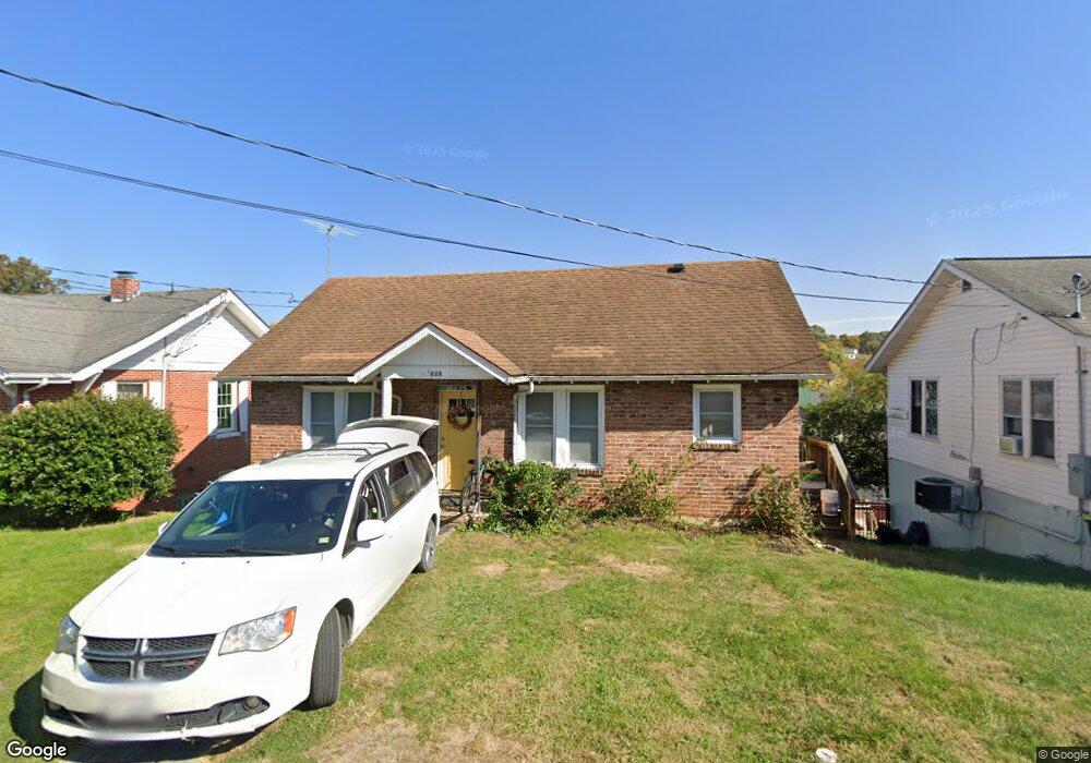 223 Lagrange St, Pulaski, VA 24301 - photo 1