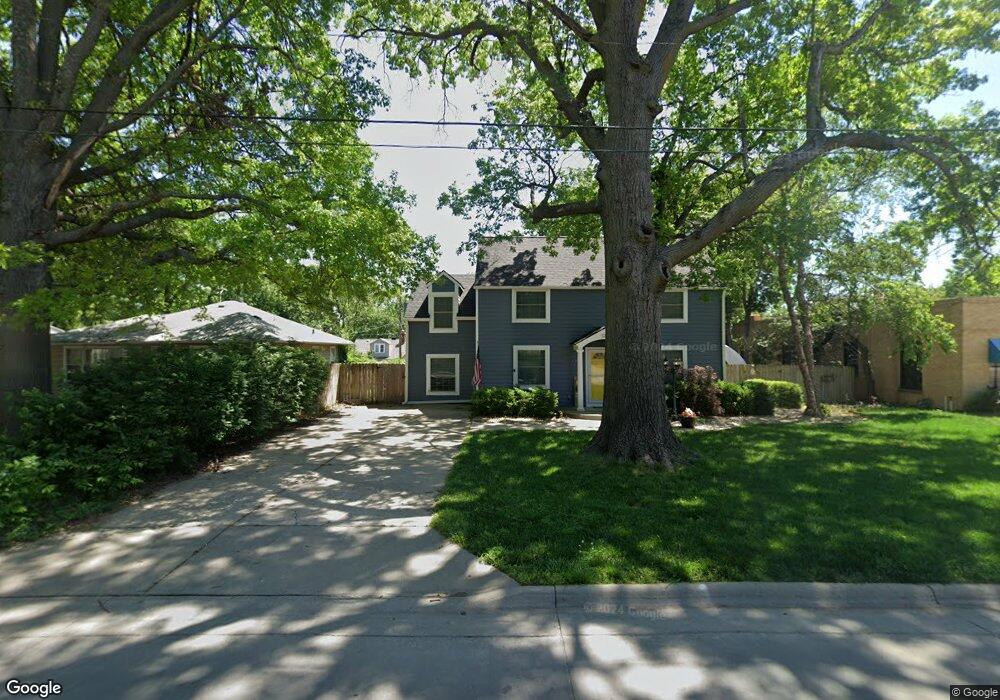 1234 SW Oakley Ave, Topeka, KS 66604 - photo 1