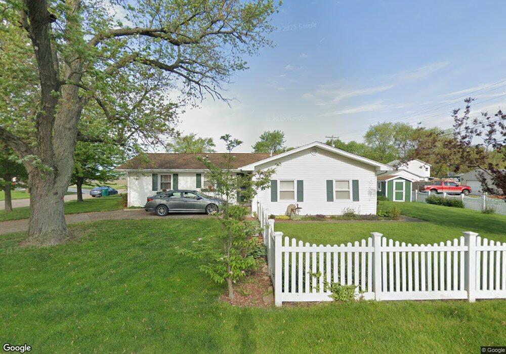 3500 Willow Dr, Mattoon, IL 61938 - photo 1