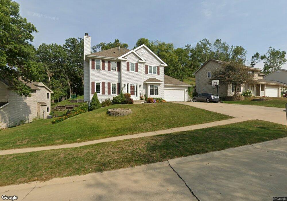 3904 Riverside Dr NE, Cedar Rapids, IA 52411 - photo 1