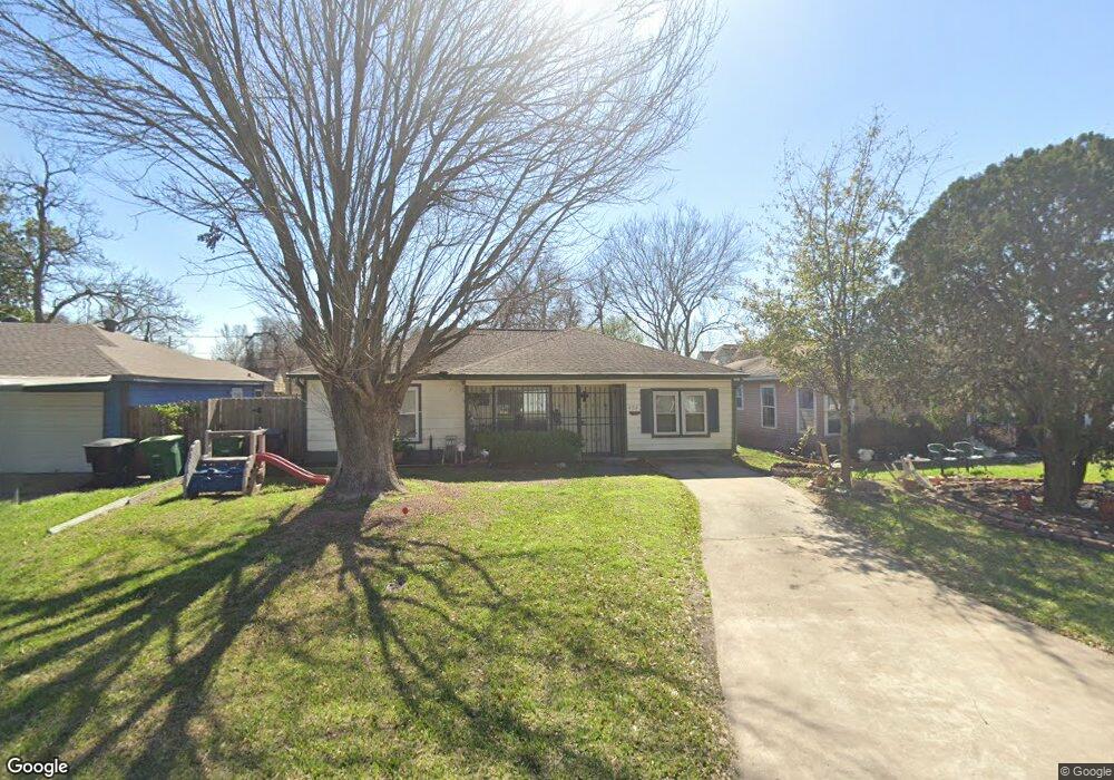 233 Hyta St, Houston, TX 77018 - photo 1