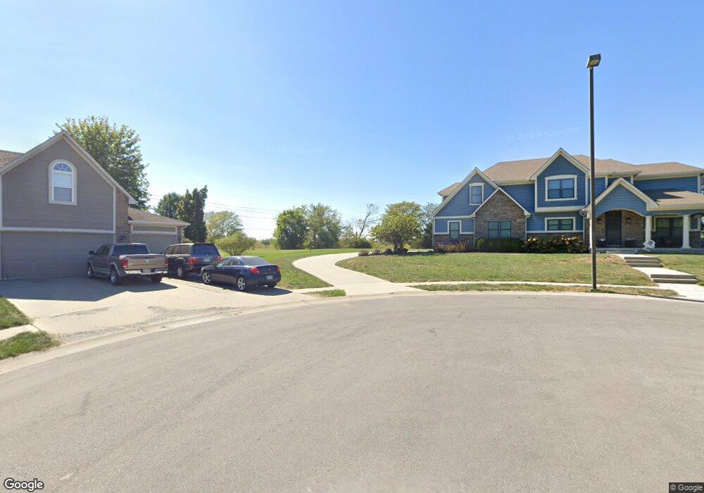 1521 Blueskye Ln, Raymore, MO 64083 - photo 1