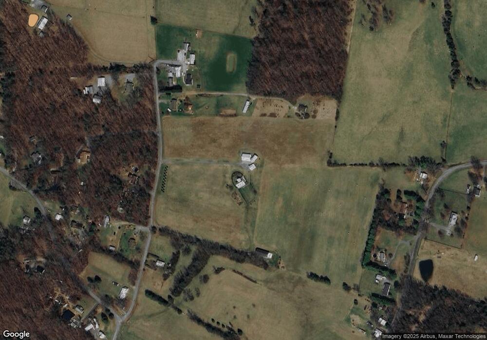 260 Pleasant View Ln, Luray, VA 22835 - photo 1