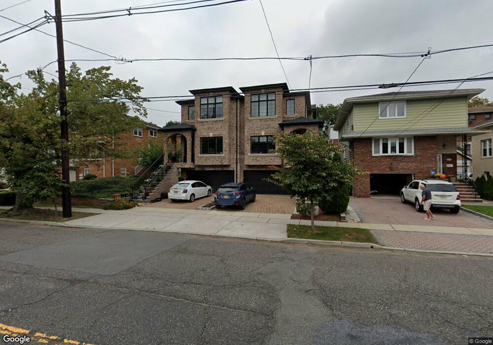 437 Central Blvd, Fort Lee, NJ 07024 - photo 1