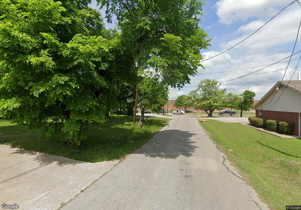 000 E Freeman St, Ennis, TX 75119 - photo 1