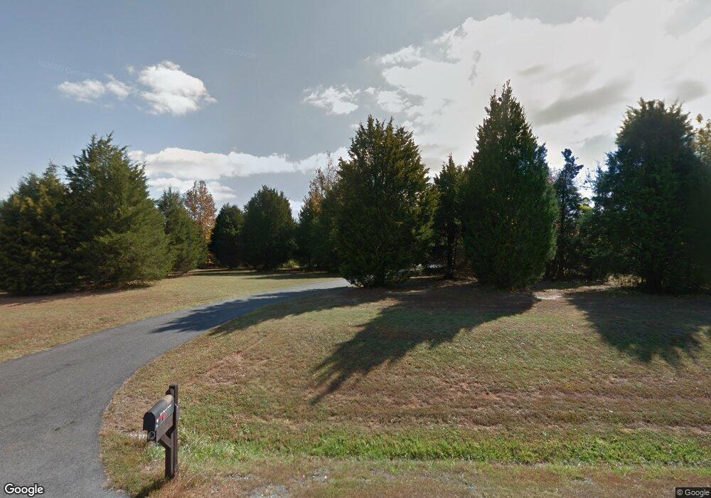 211 Revell Rd, Fredericksburg, VA 22405 - photo 1