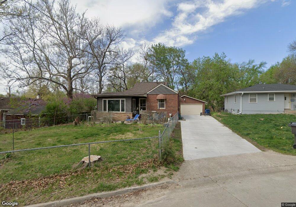 2000 31st St, Des Moines, IA 50310 - photo 1