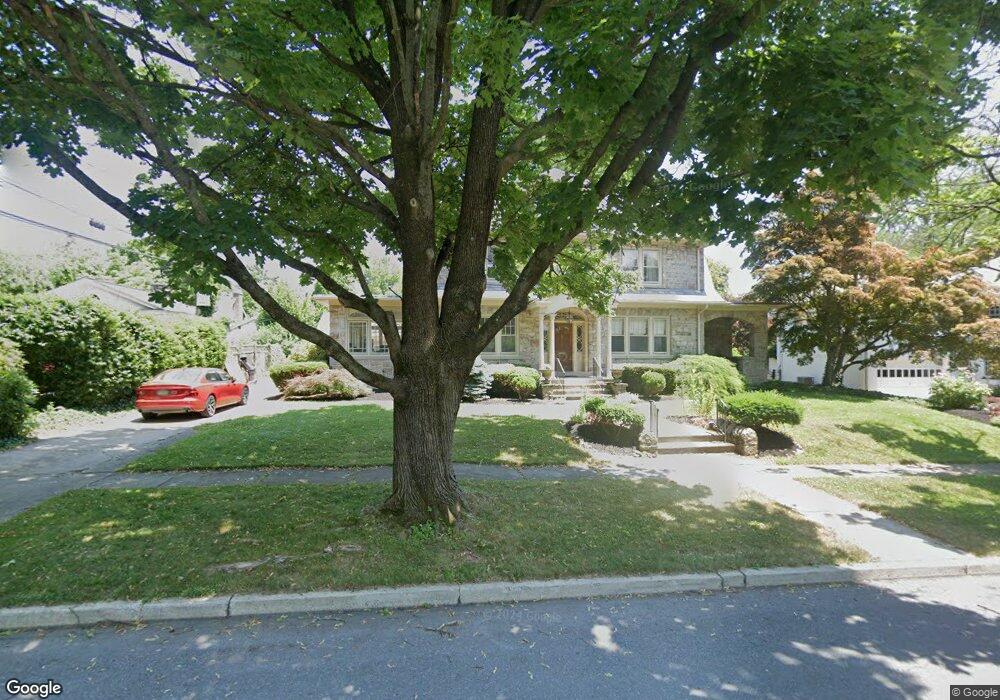 323 N 28th St unit 327, Allentown, PA 18104 - photo 1