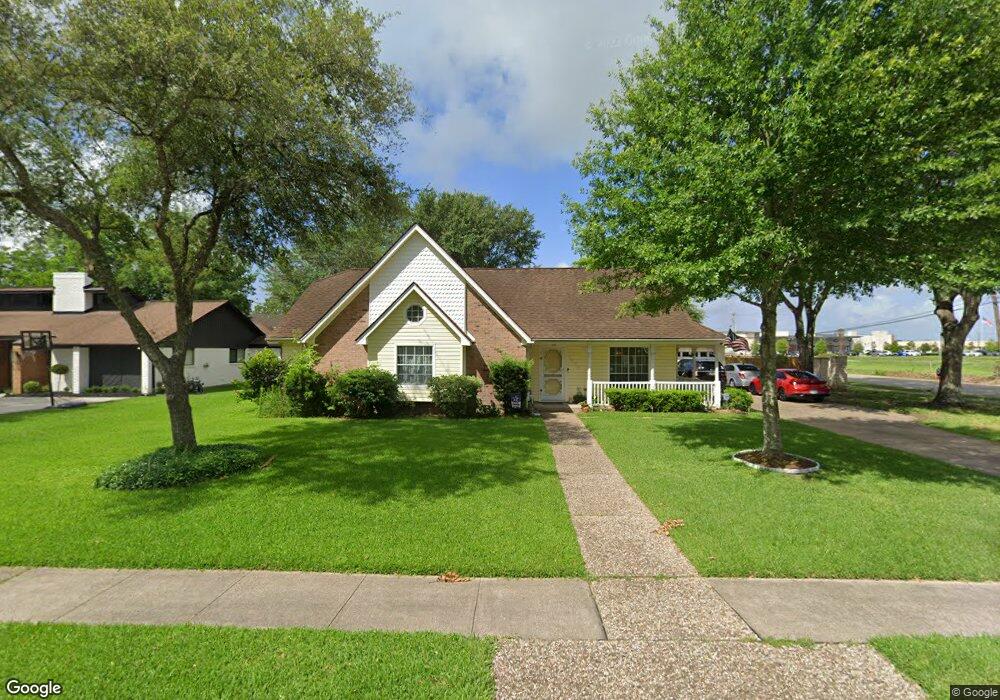 1802 Hunt Dr, Friendswood, TX 77546 - photo 1