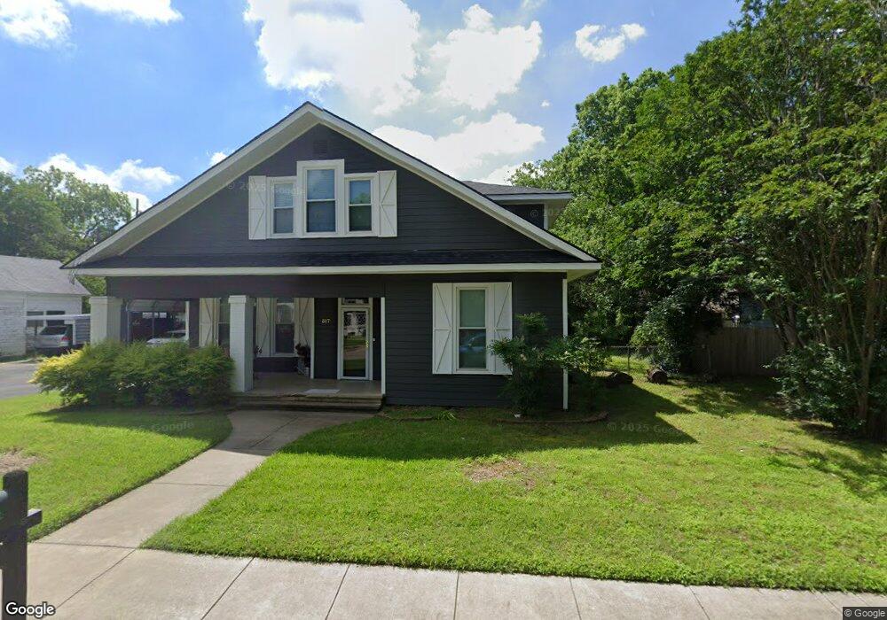 517 College St, Cleburne, TX 76033 - photo 1