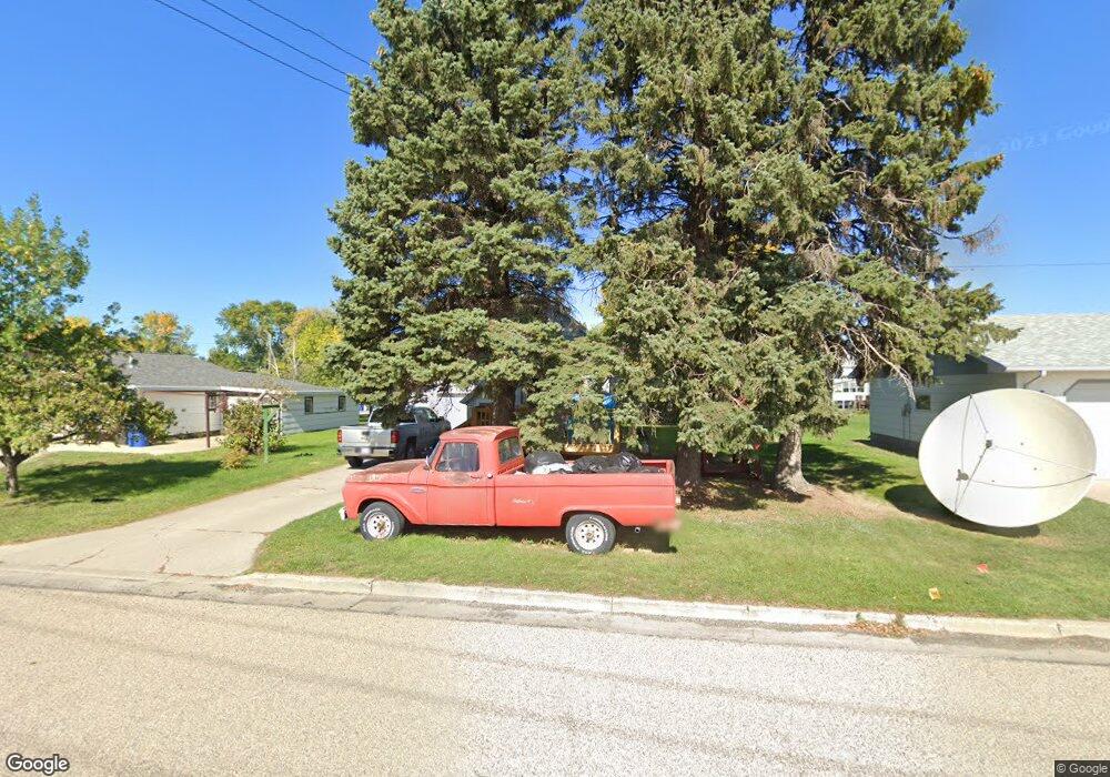 412 16th St SW, Jamestown, ND 58401 - photo 1