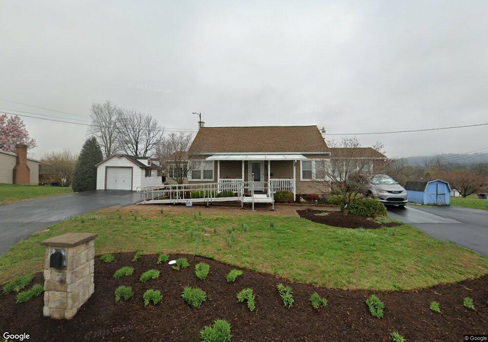 402 Stevens Rd, Stevens, PA 17578 - photo 1