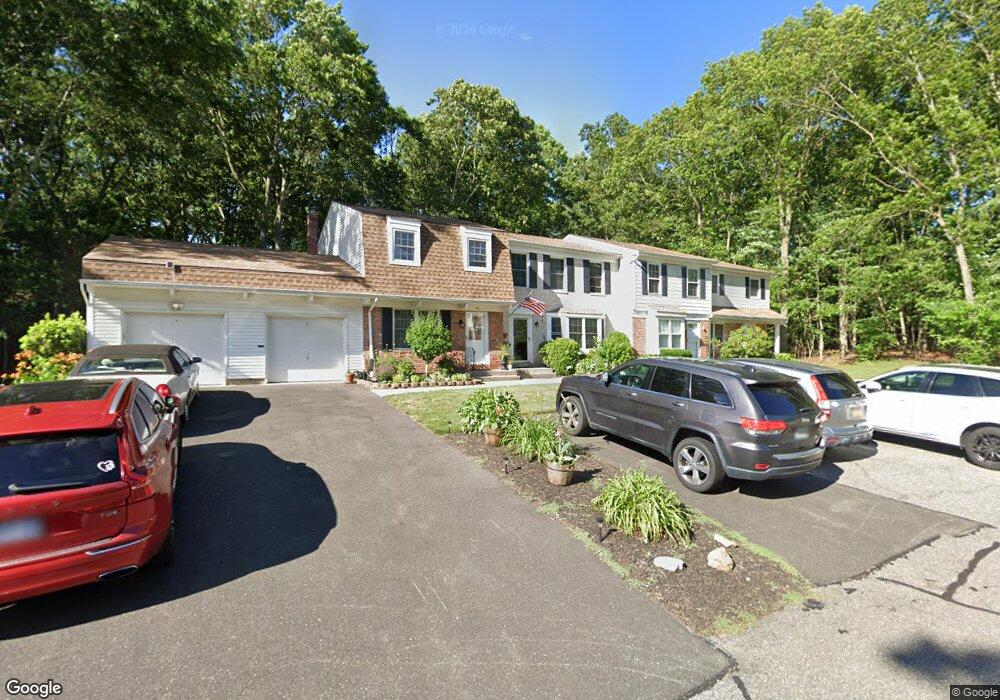 22 Thornton Commons, Yaphank, NY 11980 - photo 1