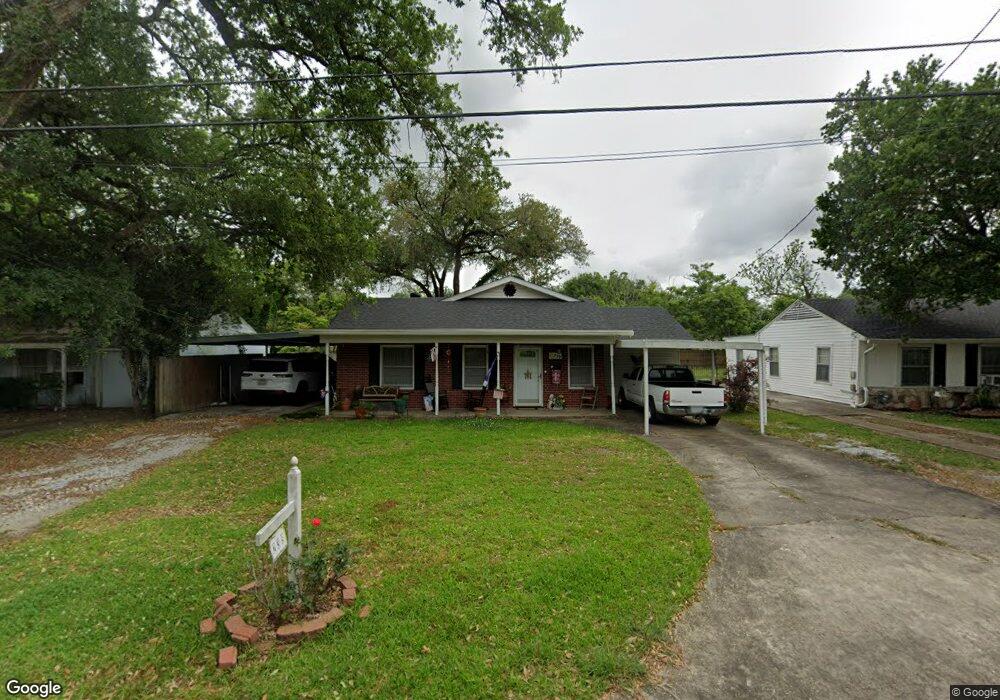 243 Overhill Dr, Lake Charles, LA 70605 - photo 1