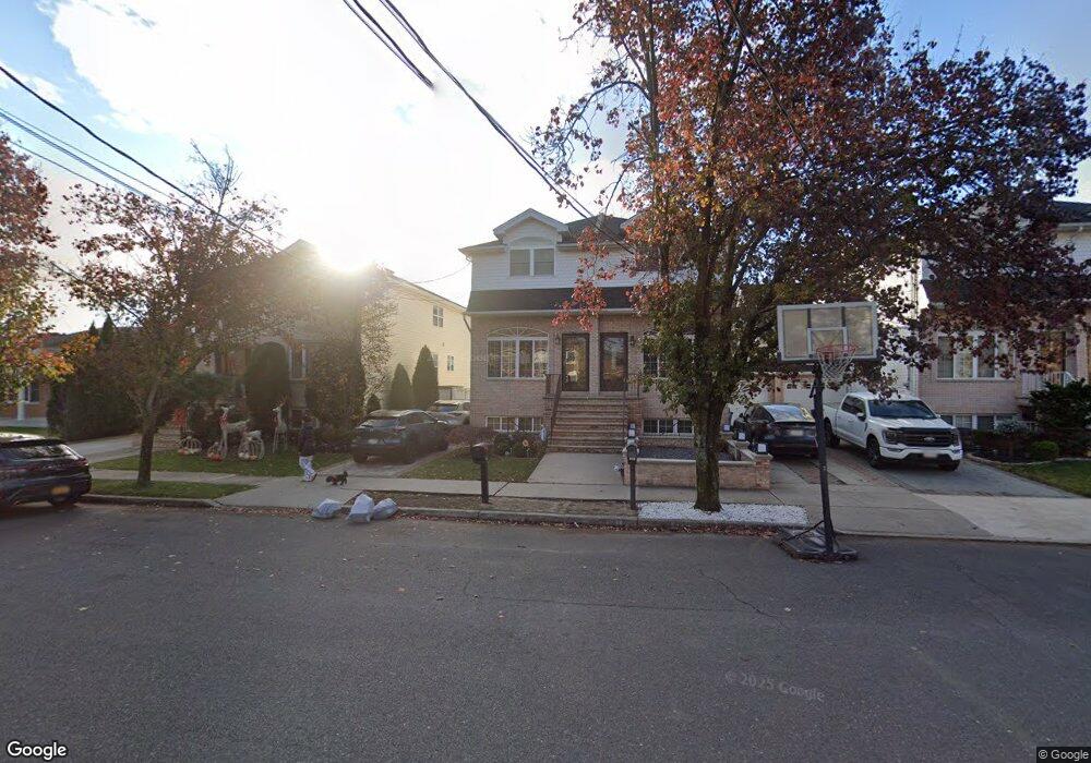 330 Mason Blvd, Staten Island, NY 10309 - photo 1